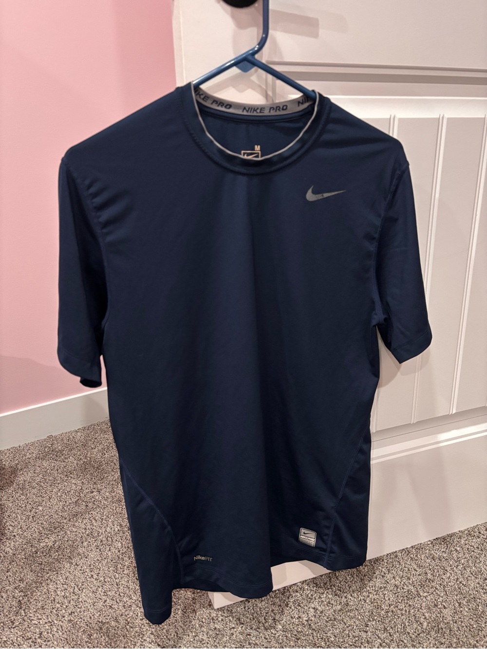 Nike Men's Navy Blue Short-Sleeve Performance Tee